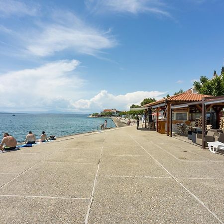 Apartments By The Sea Selce, Crikvenica - 15063 外观 照片